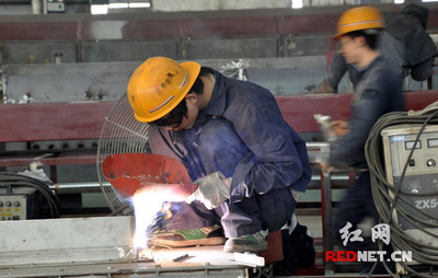 中国粉末冶金研发获突破 硬质合金工具将无需依赖进口_新闻中心_新浪网